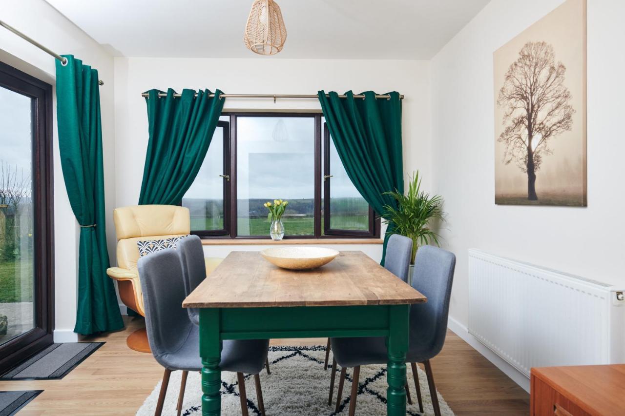 Maes Y Mel- A Couples, Pet Friendly, Rural Romantic Getaway With Countryside Views Gellywen Exterior foto
